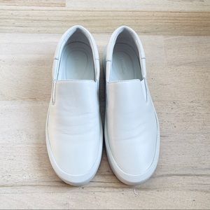 NEW Vince white leather slip-ons